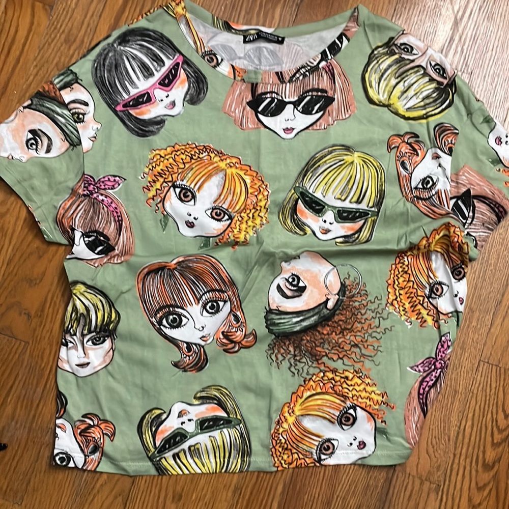 New condition Zara top